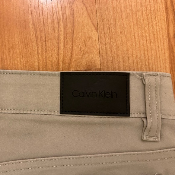 Men’s Calvin Klein Pants - Picture 5 of 5